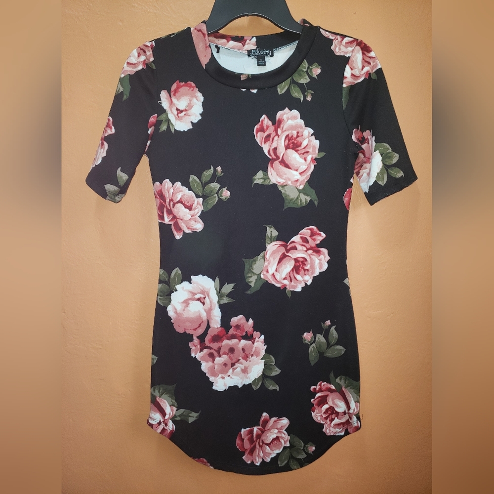 J for Justify Size Small floral black dress